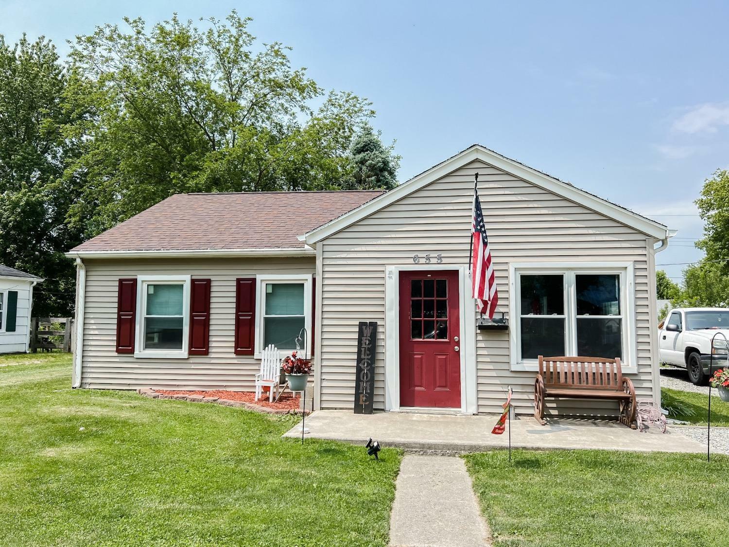 Property Photo:  655 Norman St  OH 45177 