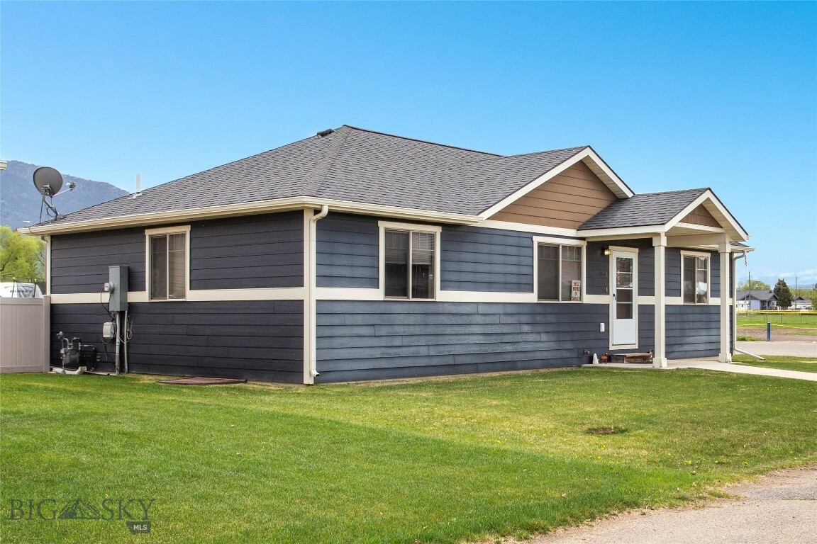 Property Photo: 3138 Wynne Avenue MT 59701