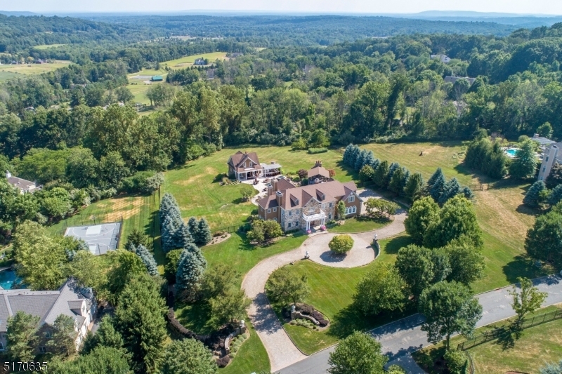 Property Photo:  3 Ashland Ter  NJ 07930 