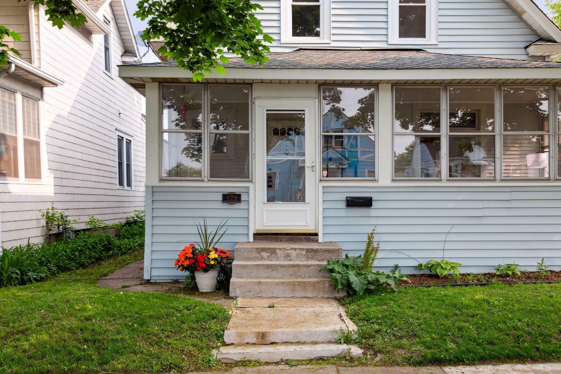 Property Photo: 829 Geranium Avenue E MN 55106