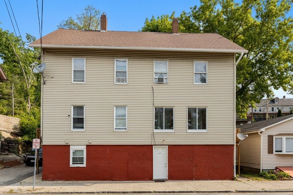 Property Photo: 142 River St MA 01550