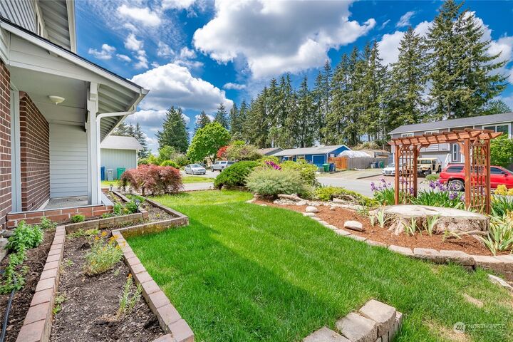 Property Photo:  18127 19th Drive SE  WA 98012