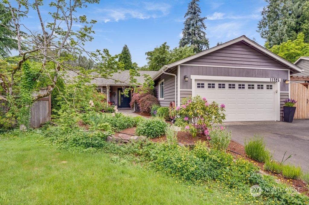 Property Photo:  11324 NE 148th Street  WA 98034 