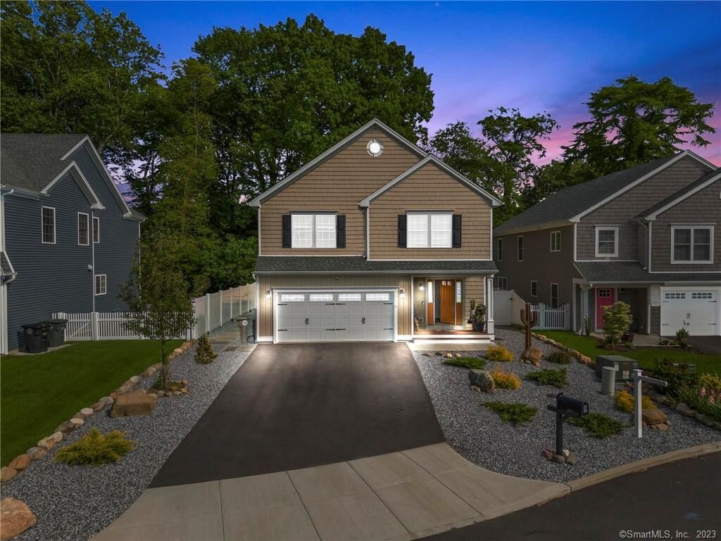 Property Photo: 9 Marceline Lane CT 06460