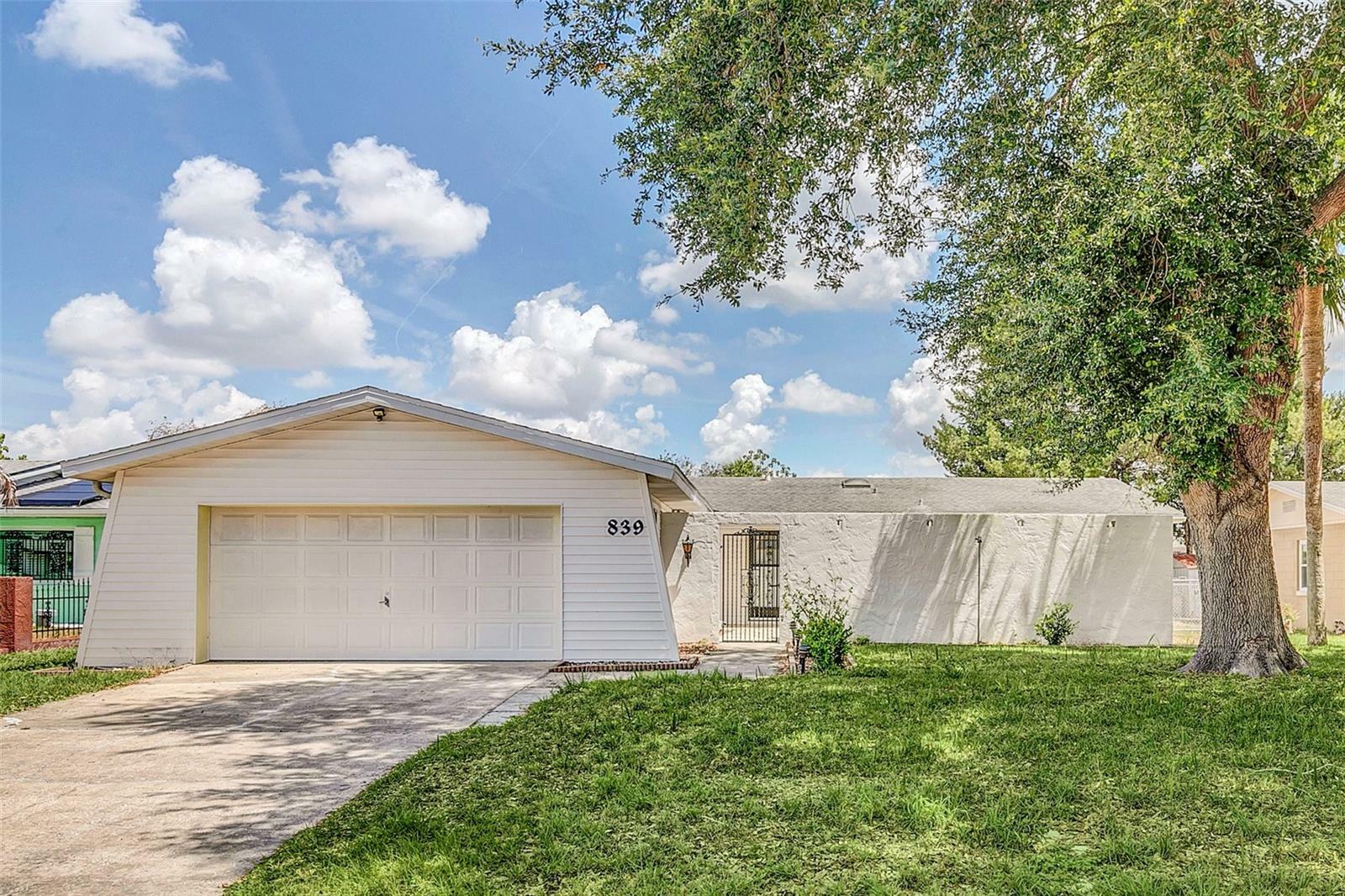 Property Photo: 839 Galsworthy Avenue FL 32809