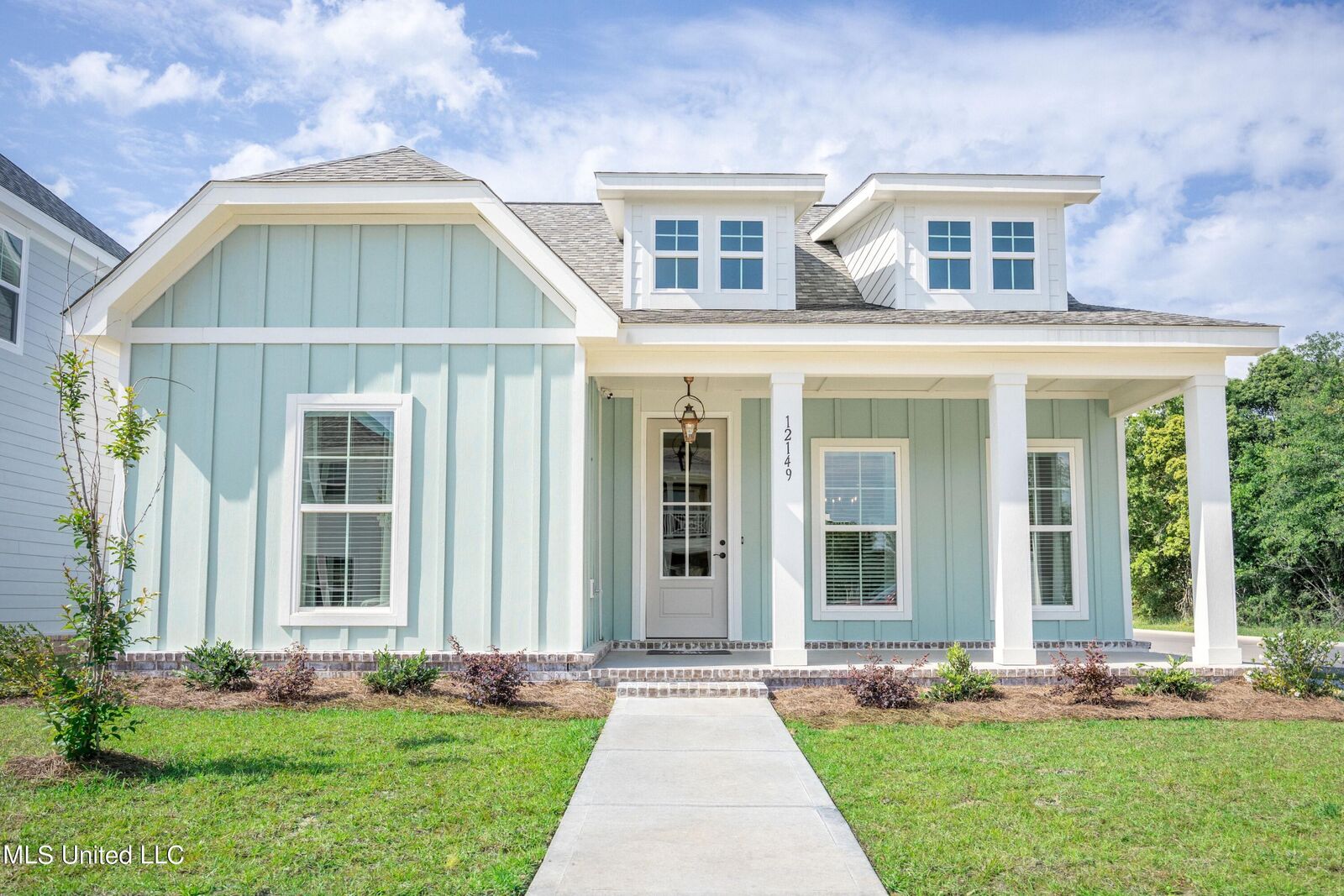 Property Photo:  1515 Thornton Avenue  MS 39501 