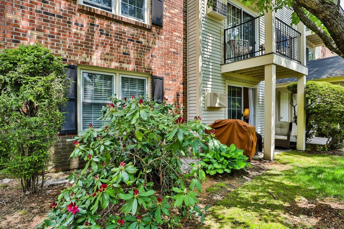 Property Photo: 15 Northbrook Drive 1504 NH 03102