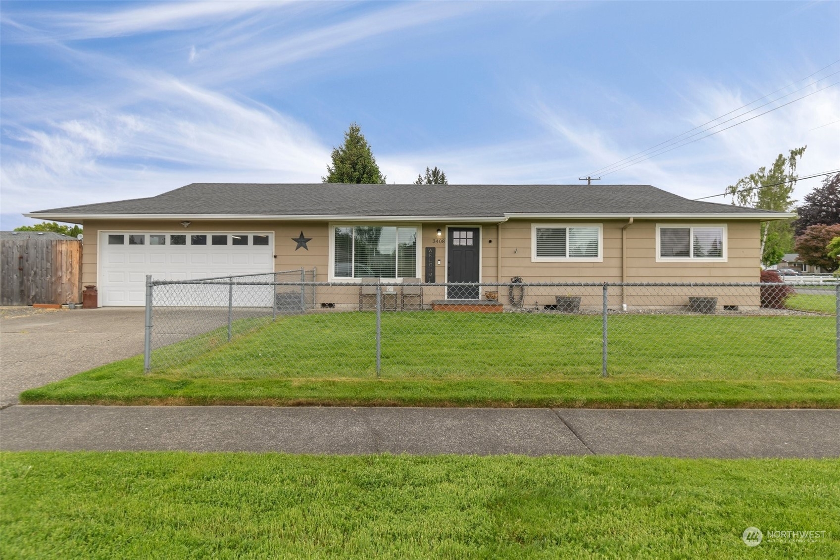 Property Photo:  3408 Jimmer Place  WA 98632 