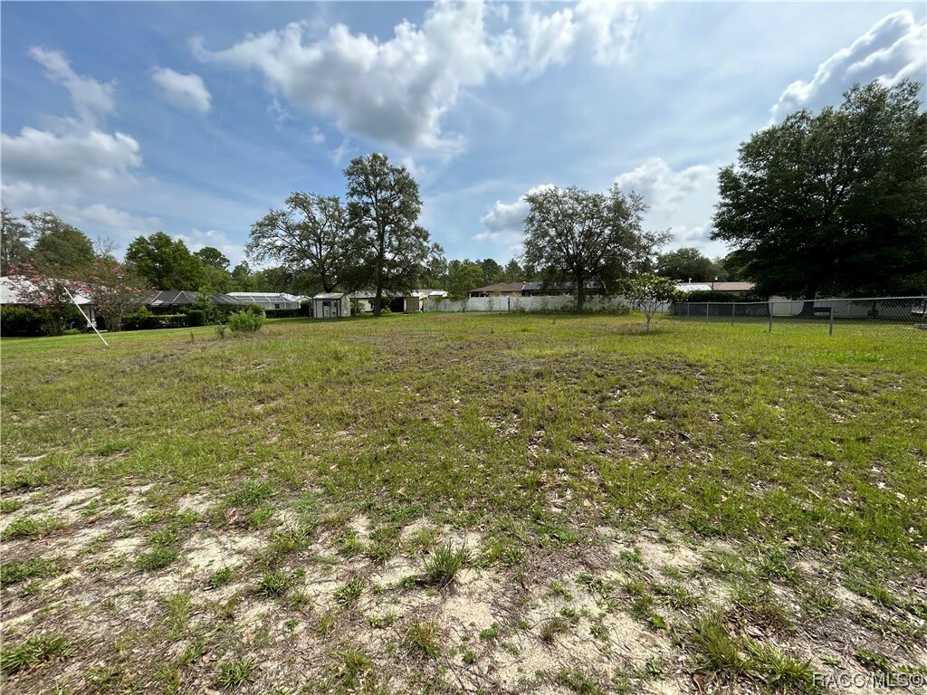 Property Photo: 9179 N Hammond Way FL 34434