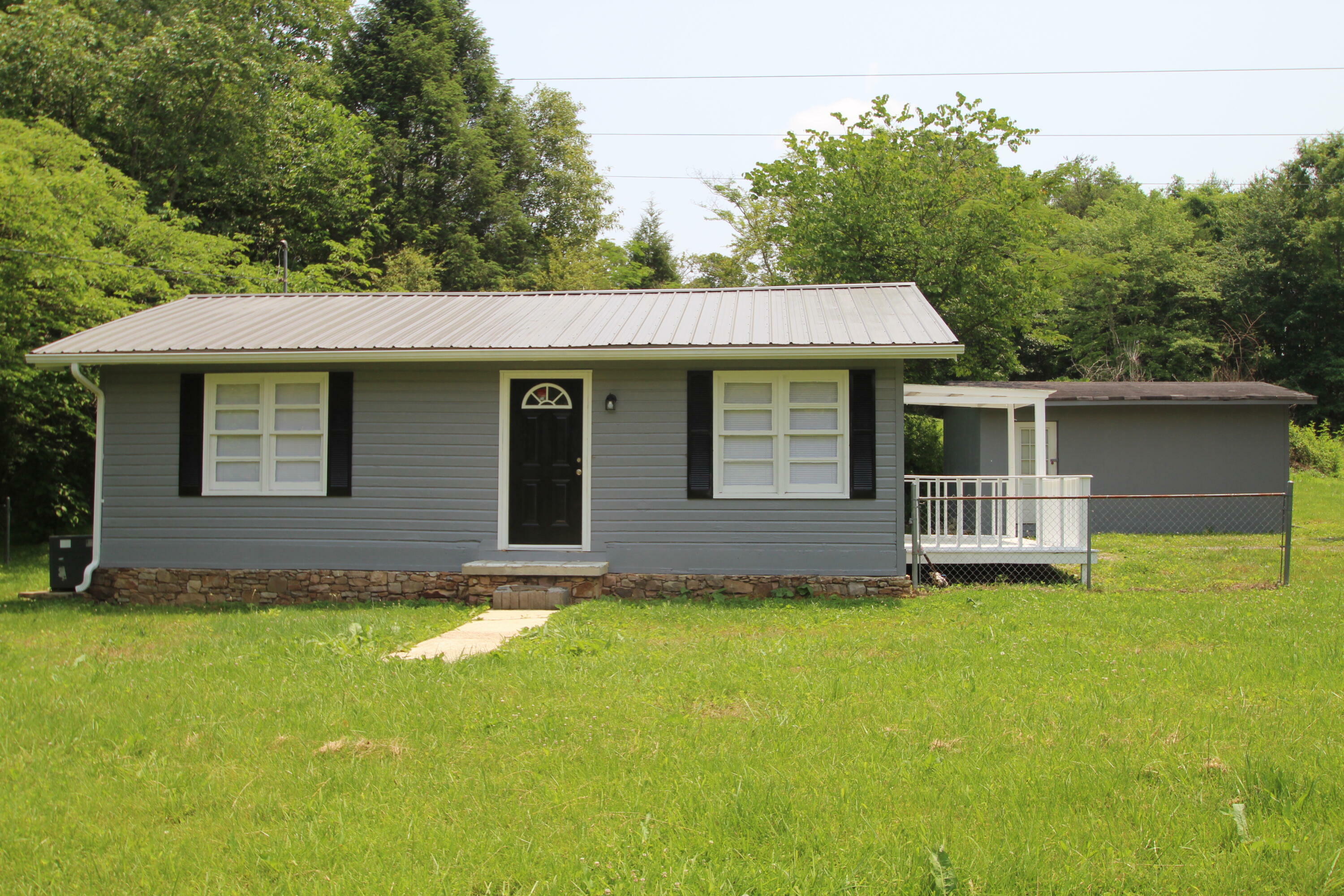 870 High Point Road  Evensville TN 37332 photo