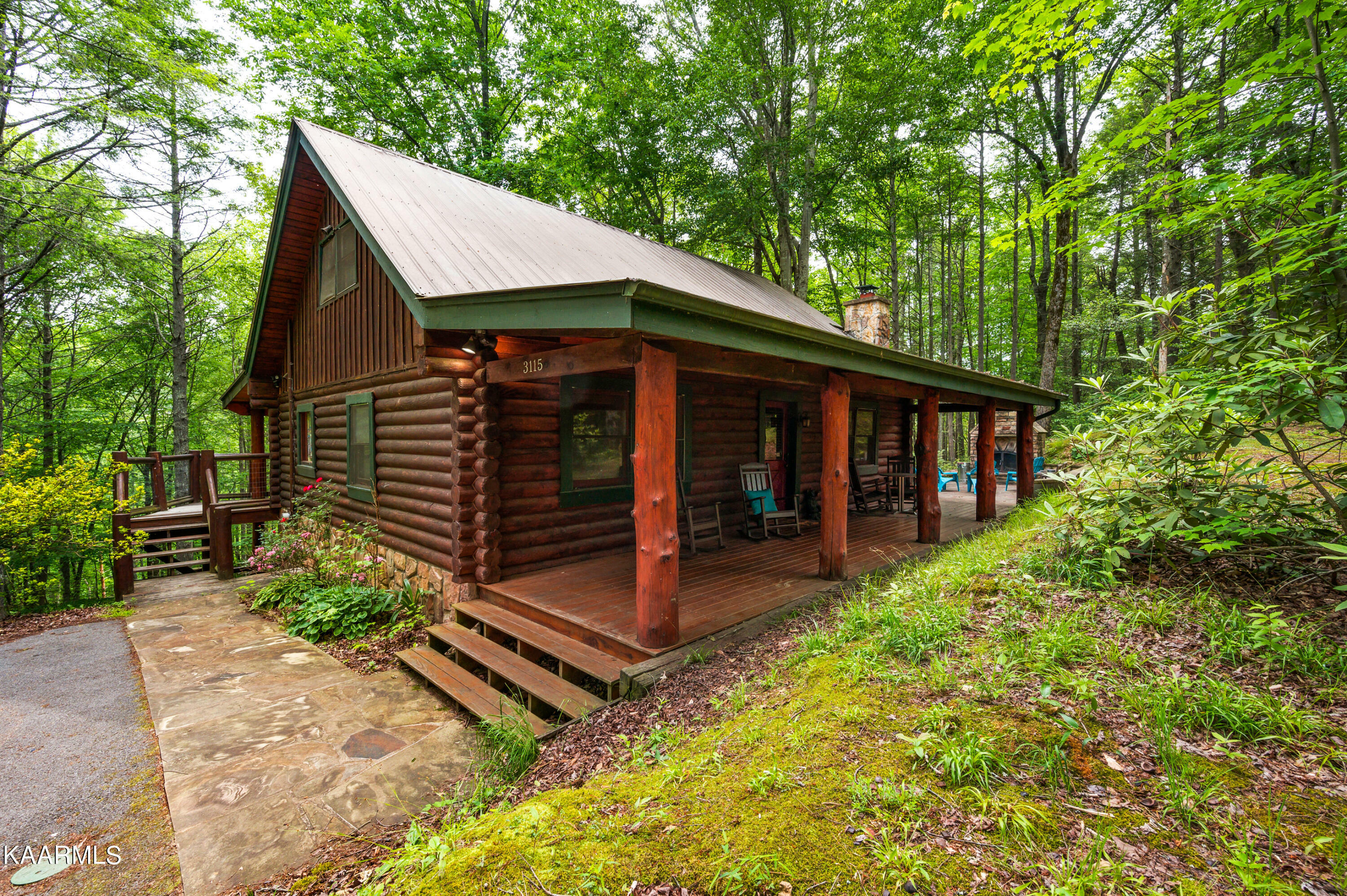 Property Photo: 3115 Parkway Pkwy TN 37738