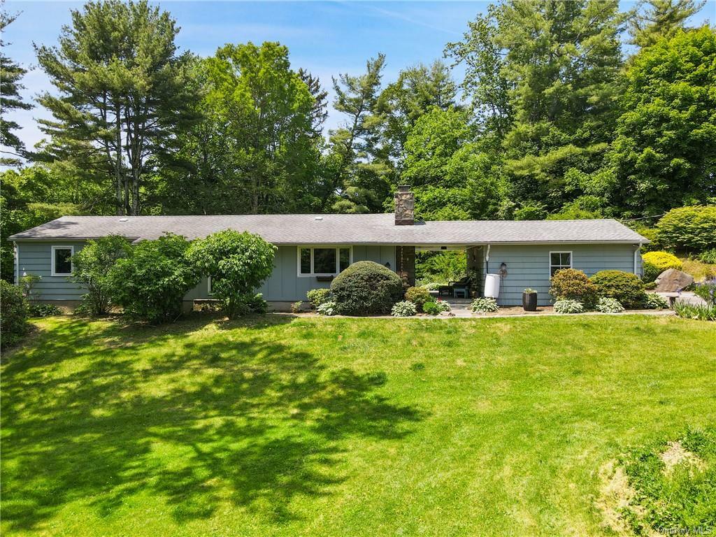 Property Photo:  3 Lakeview Road  NY 10562 