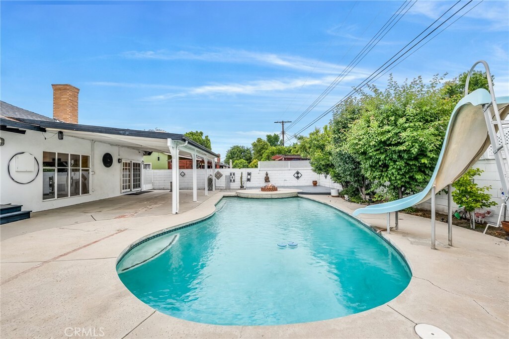 Property Photo:  16044 Knapp Street  CA 91343 