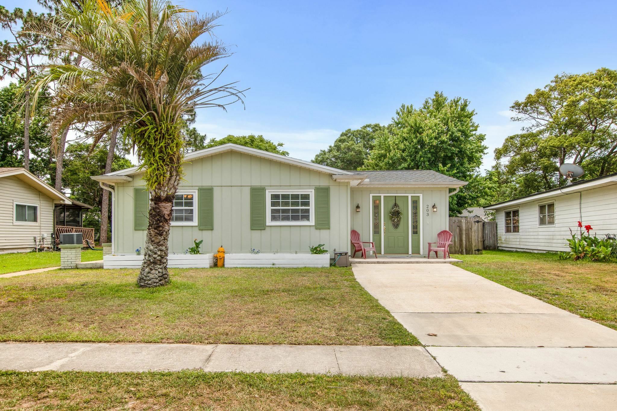 Property Photo:  203 Baracoa Ct  FL 32086 