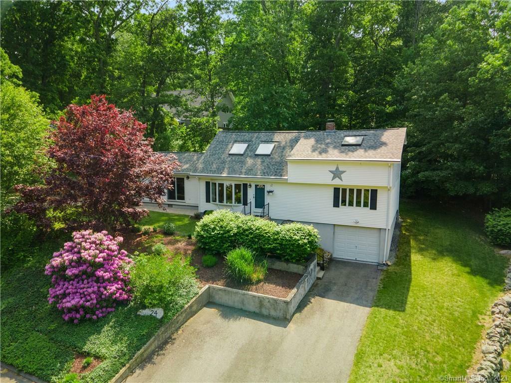 Property Photo: 24 Knollwood Road CT 06357
