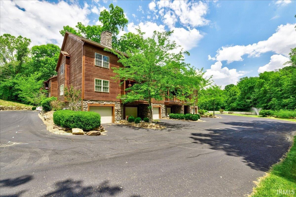 Property Photo:  5641 Forest Avenue  IN 47712 