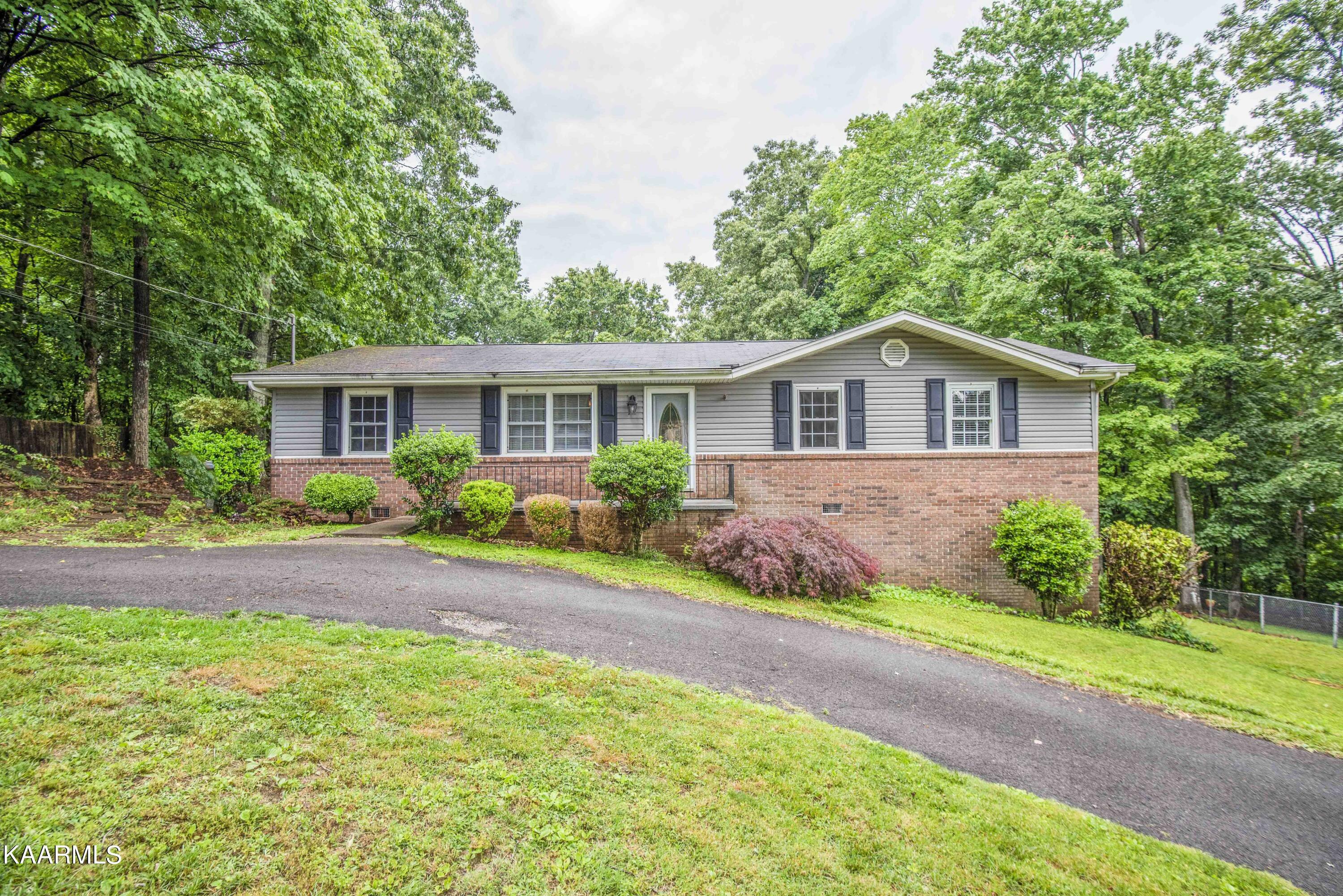 Property Photo:  4401 Damas Rd  TN 37921 