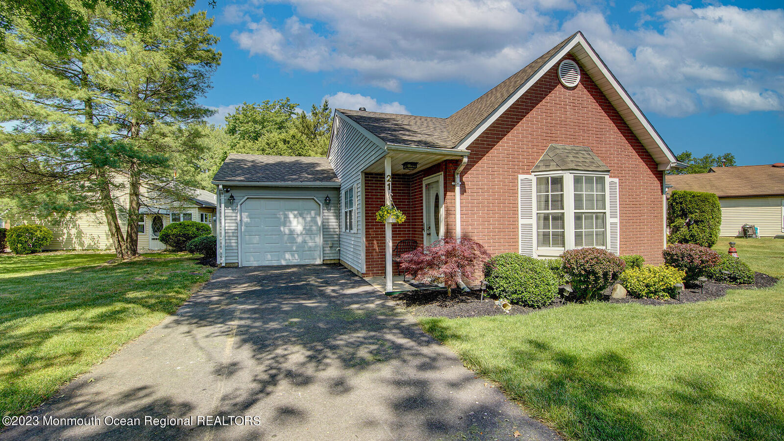 Property Photo: 21 Jaffreyton Close NJ 07728