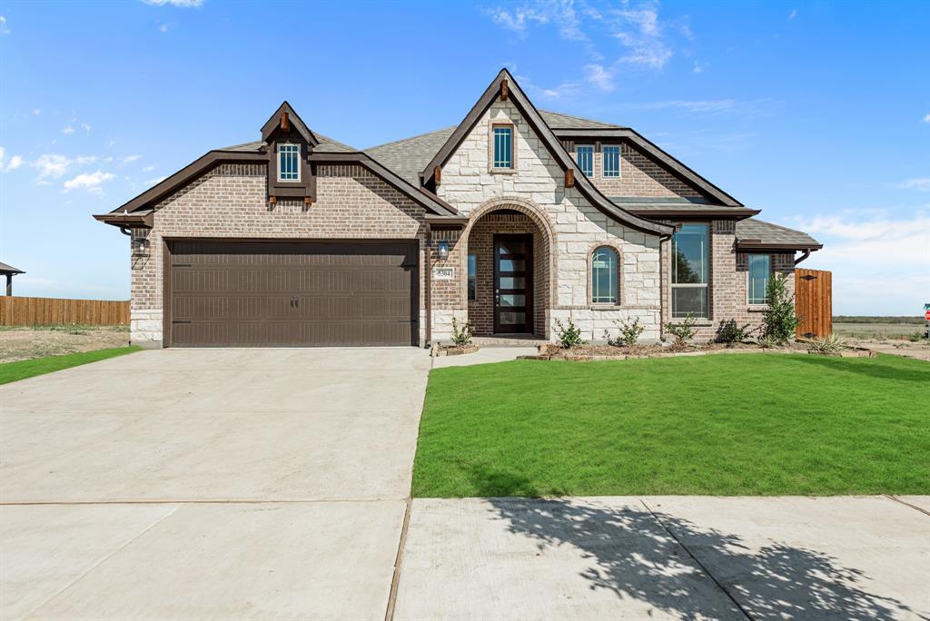 Property Photo: 5304 Millenium Court TX 76226