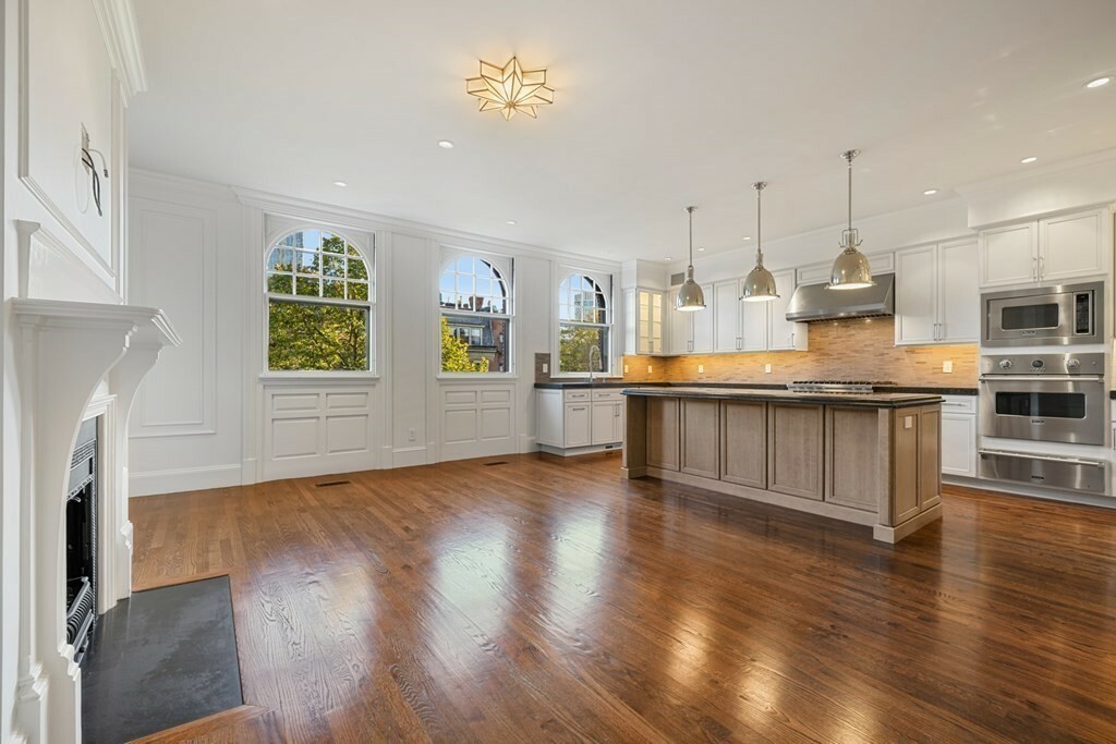 Property Photo: 408 Beacon Street 2 MA 02116