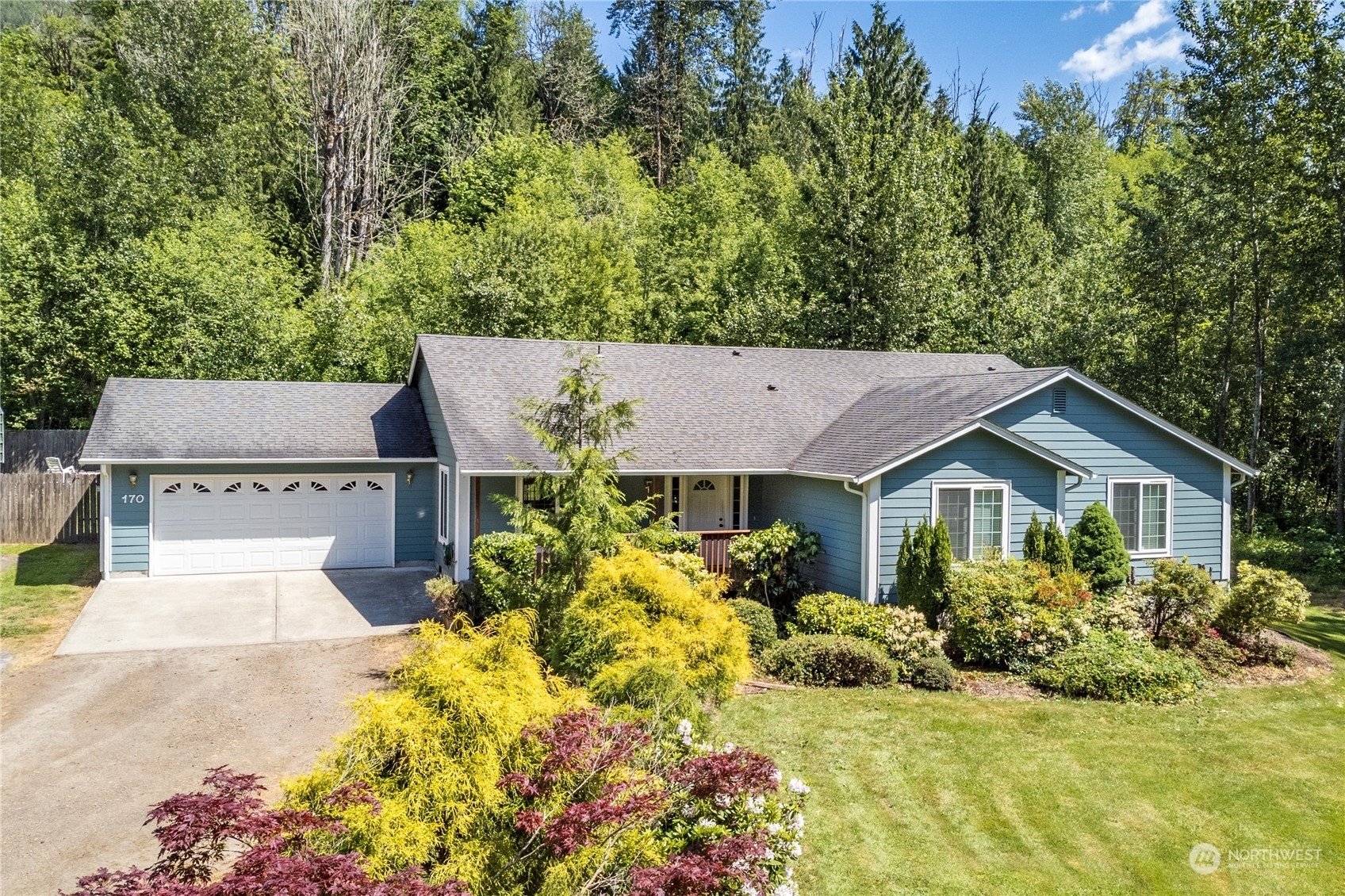 Property Photo:  170 Beauvais Road  WA 98626 