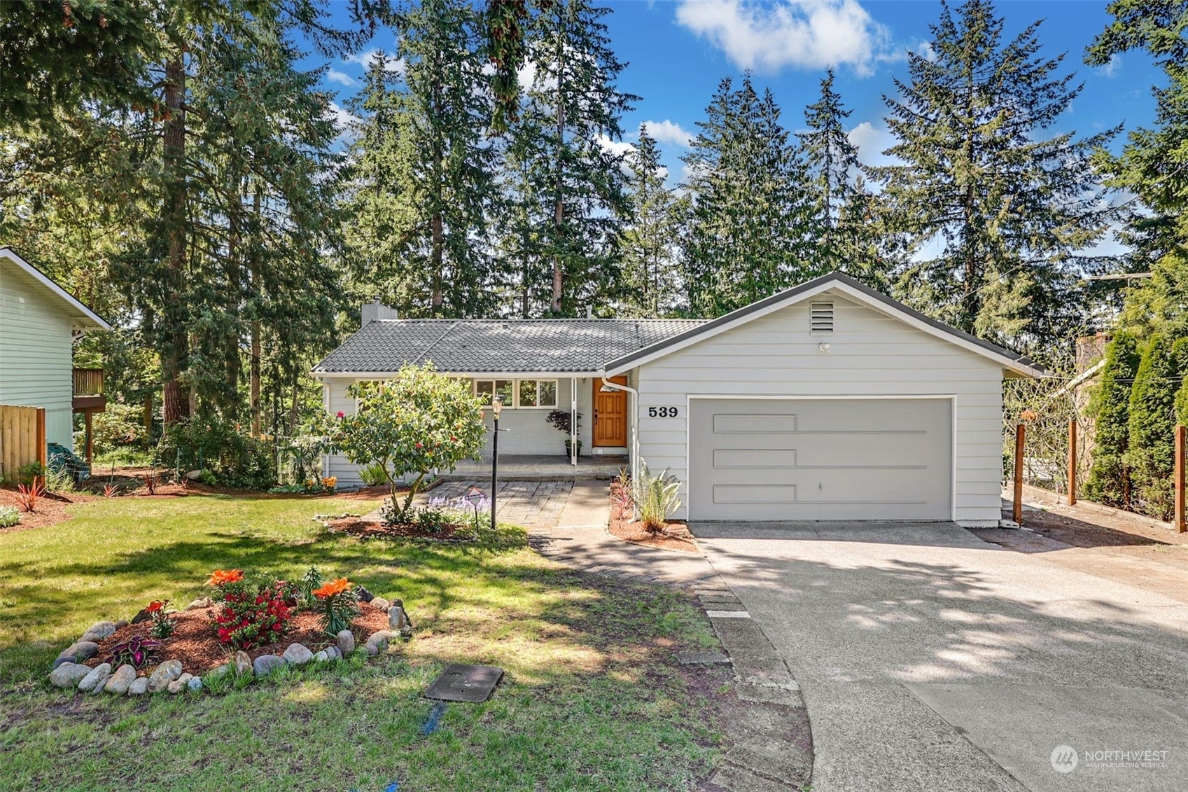 Property Photo:  539 157th Avenue SE  WA 98008 