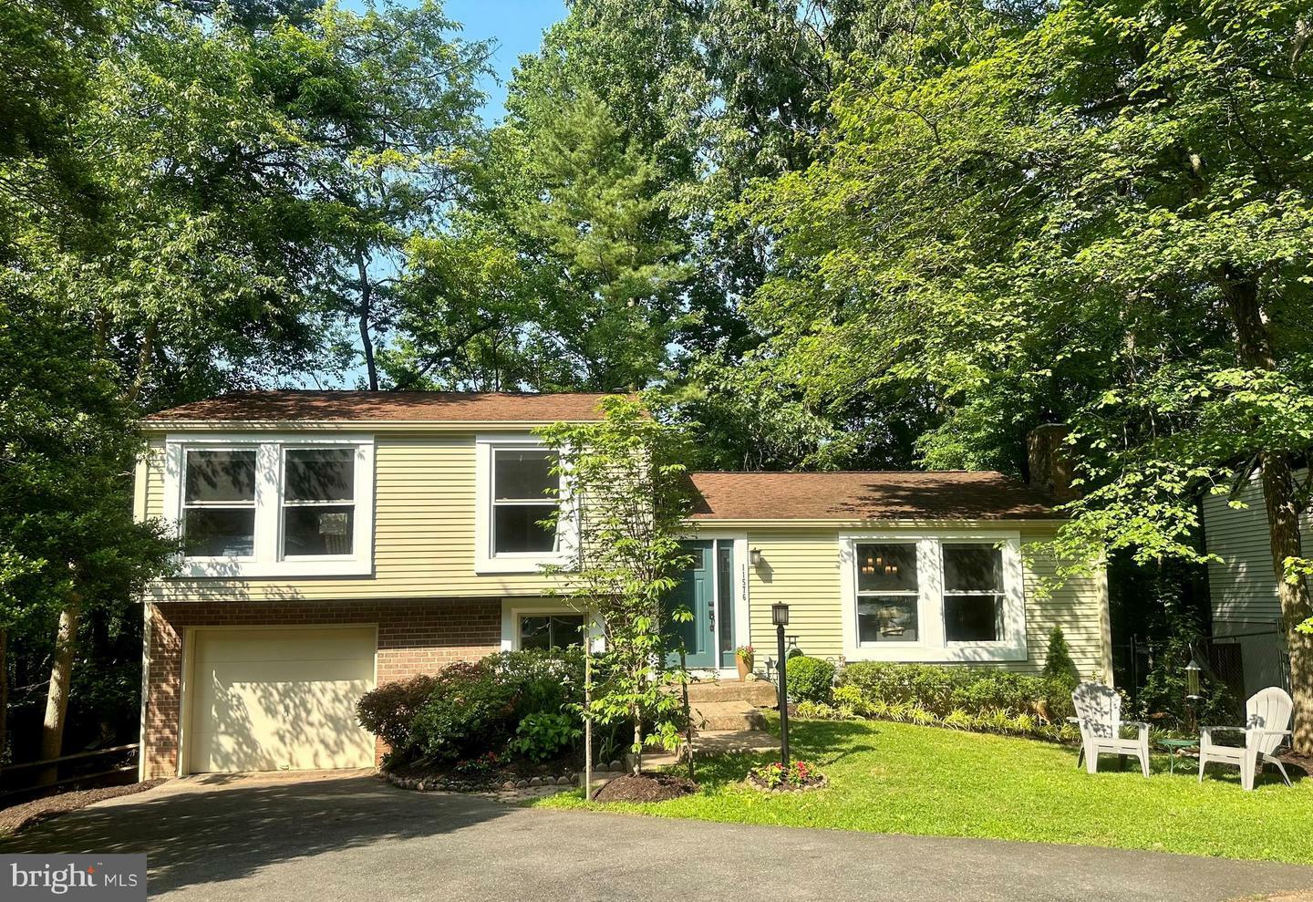 Property Photo:  11576 Shadbush Court  VA 20191 