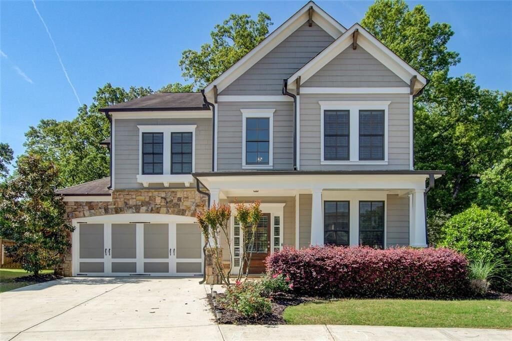 Property Photo:  100 Still Pine Bend  GA 30082 