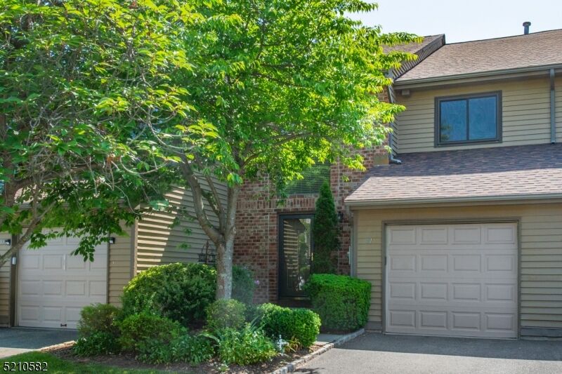 Property Photo:  91 Castle Ridge Dr  NJ 07936 