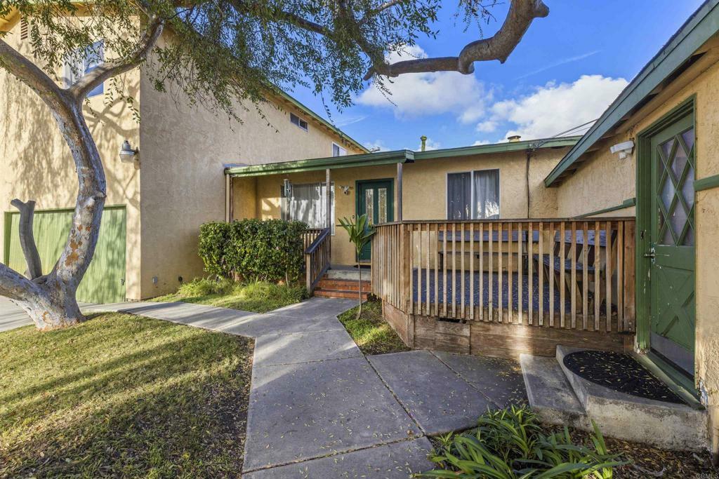 Property Photo: 1310 Moreno Way CA 92054