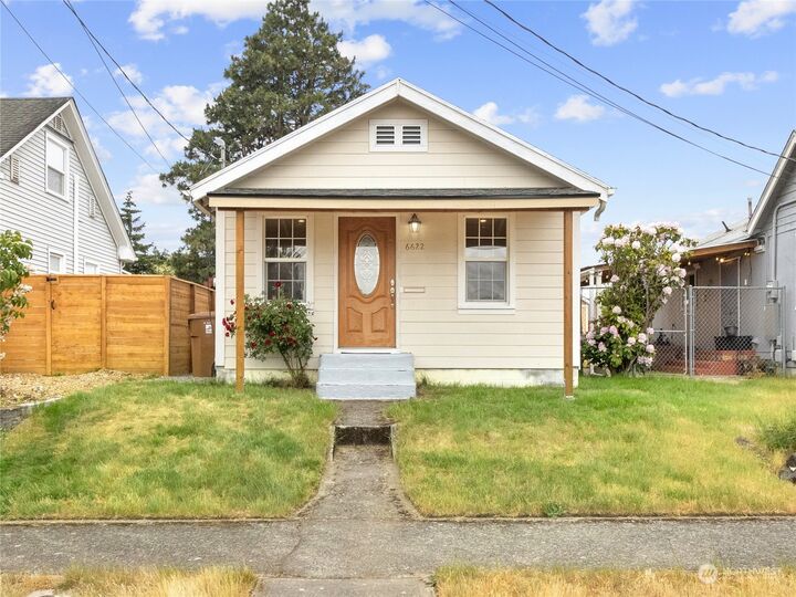 Property Photo:  6622 S Warner Street  WA 98409 