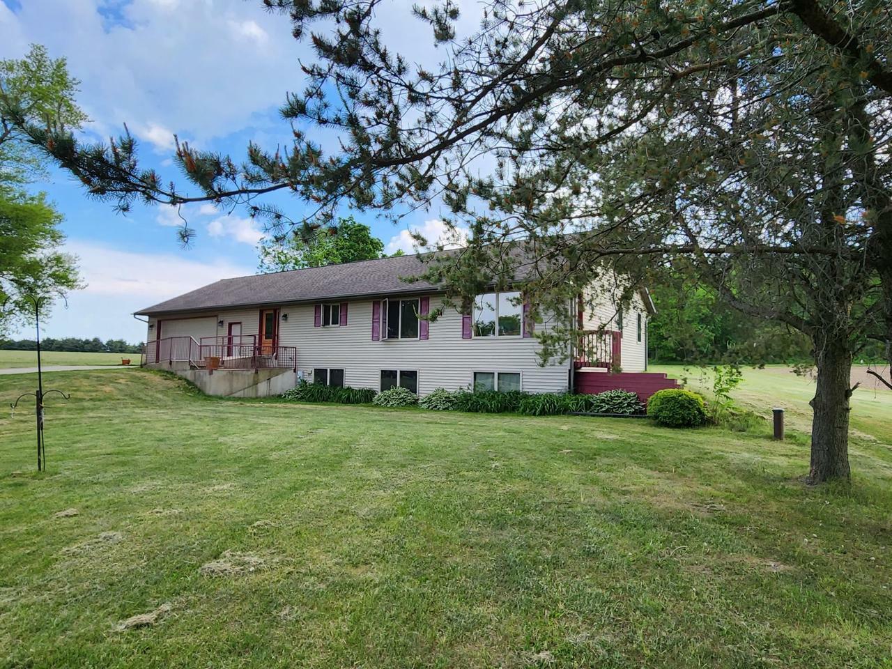 Property Photo:  W4101 Moore Road  WI 53960 