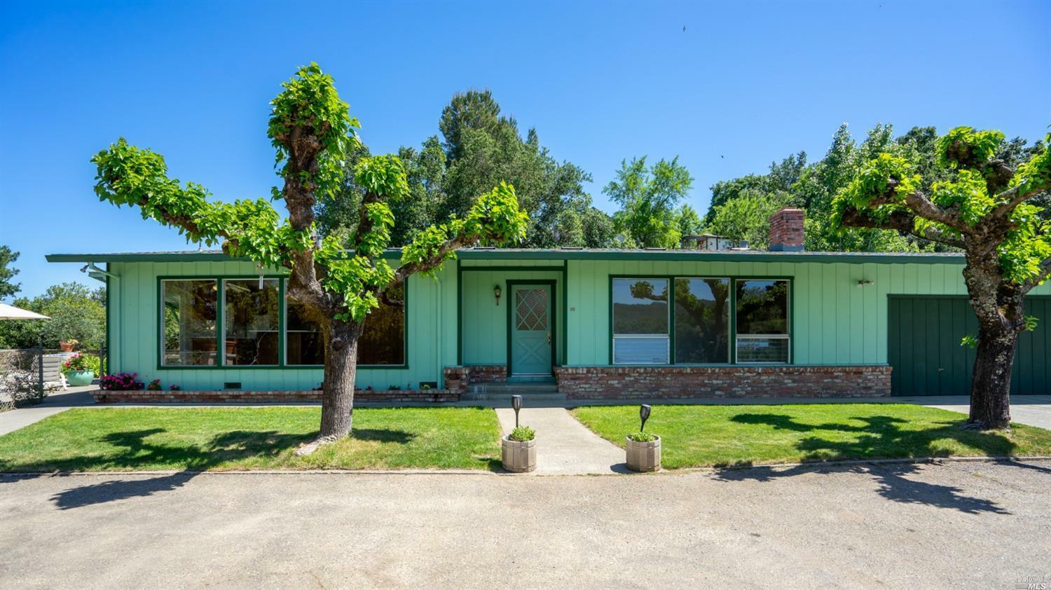 Property Photo:  80 El Rancho Drive  CA 95425 