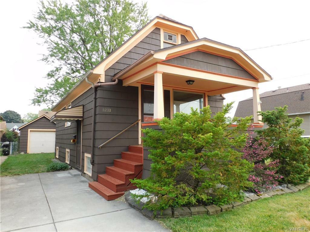 Property Photo:  3233 Ontario Avenue  NY 14305 