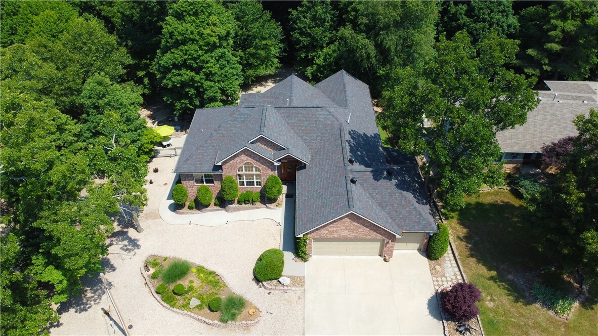 Property Photo: 10 Dunvegan Lane AR 72715