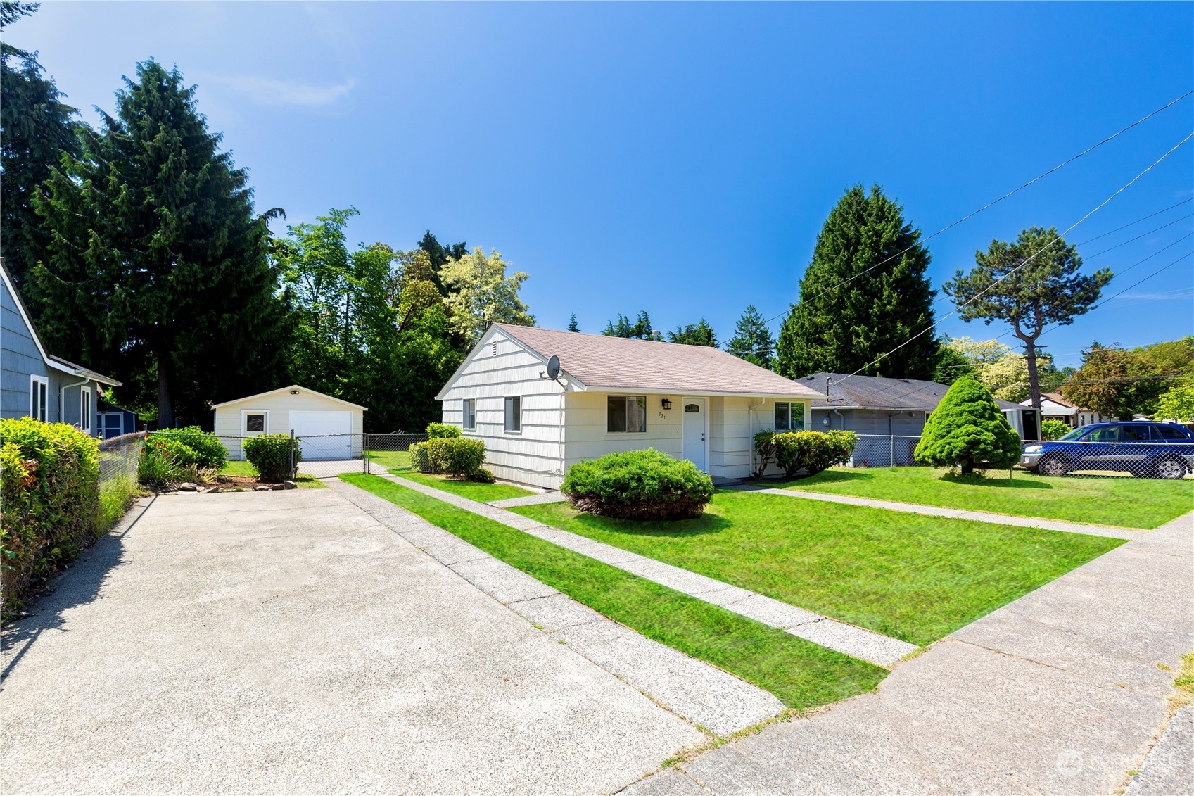 Property Photo: 721 SW 106th Street WA 98146
