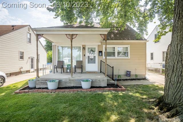 Property Photo:  14763 Richmond Street  MI 48195 