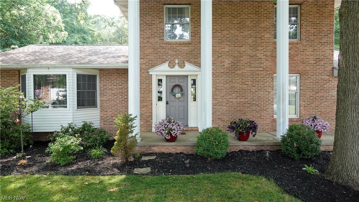 Property Photo: 6195 6th Avenue OH 44240