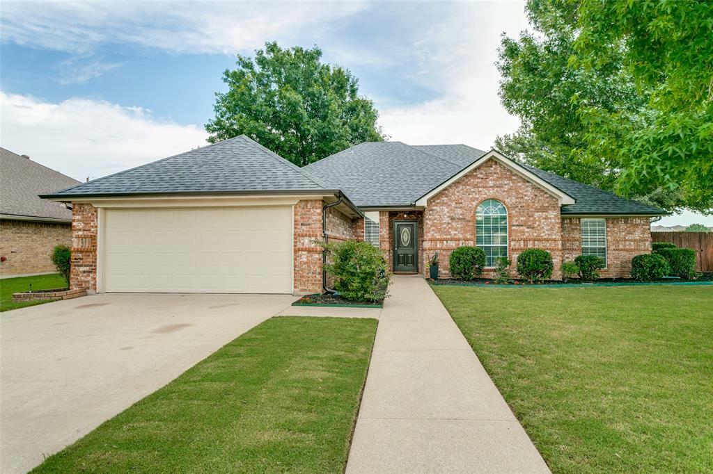 Property Photo:  7000 Lonesome Oaks Drive  TX 76182 