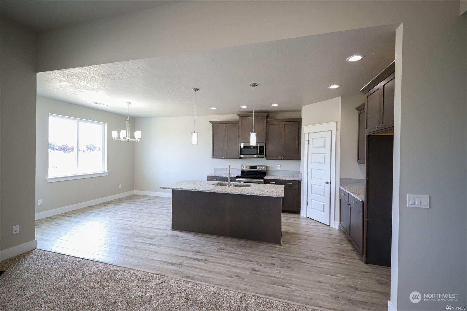 Property Photo: 1937 9th Avenue WA 98848