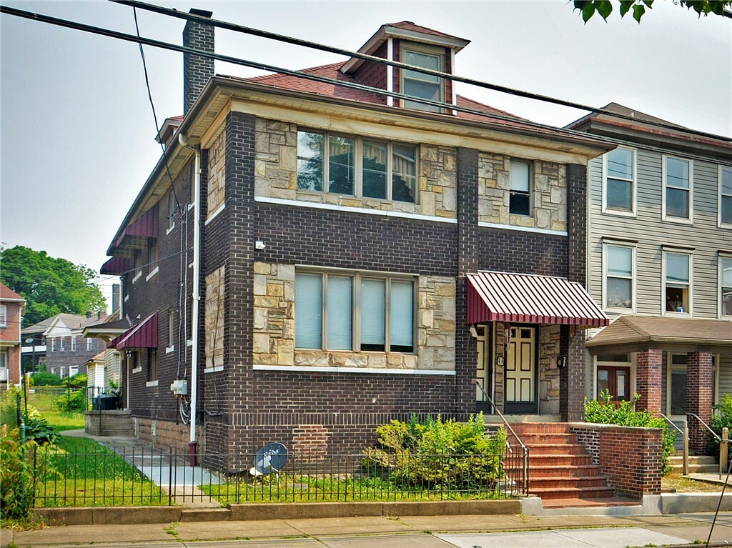 Property Photo:  405 Bessemer Ave  PA 15112 