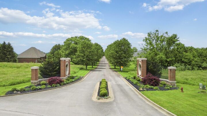 Property Photo: 170 Waitsboro Drive KY 42503