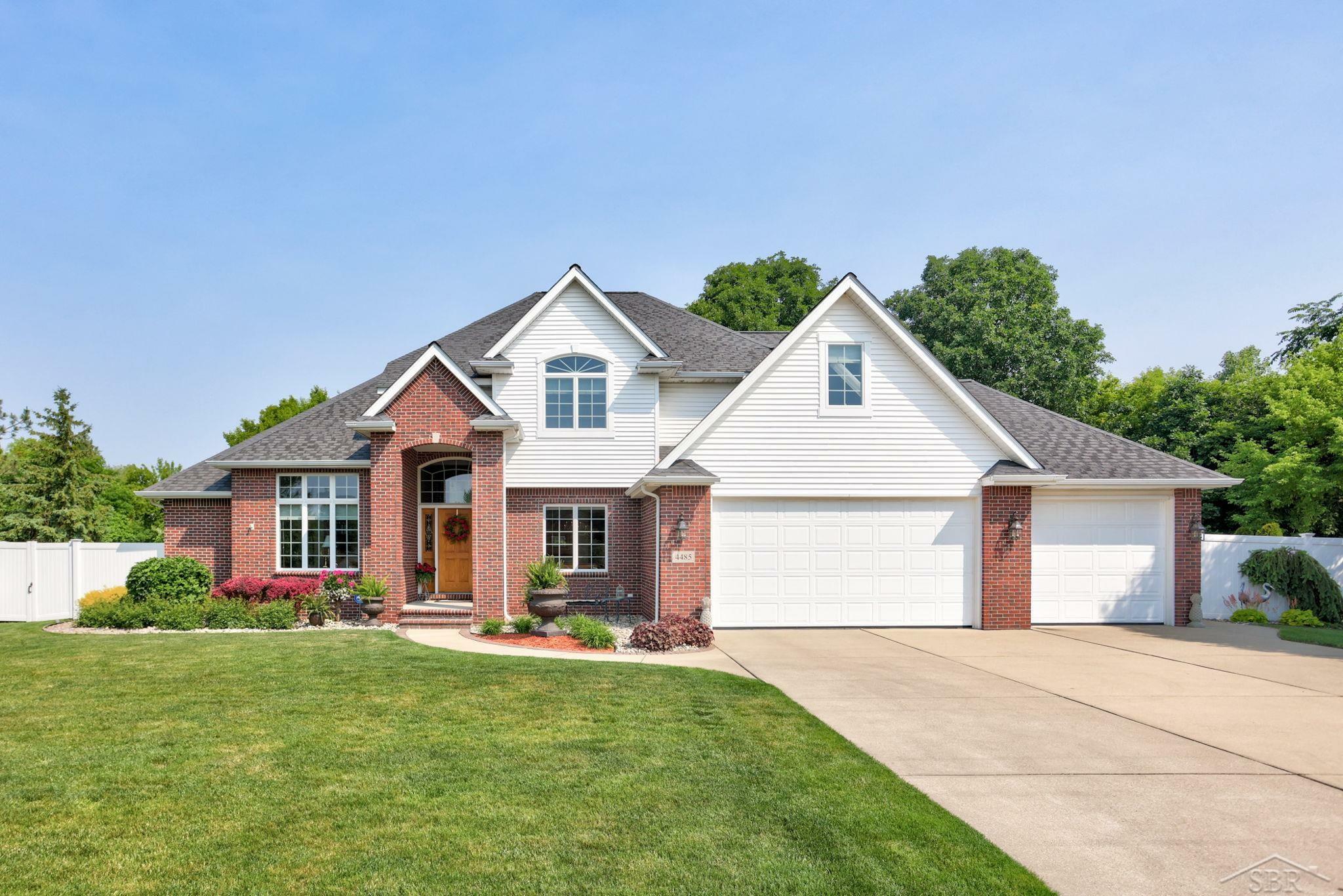 Property Photo:  4485 Eagle Ridge Court  MI 48603 