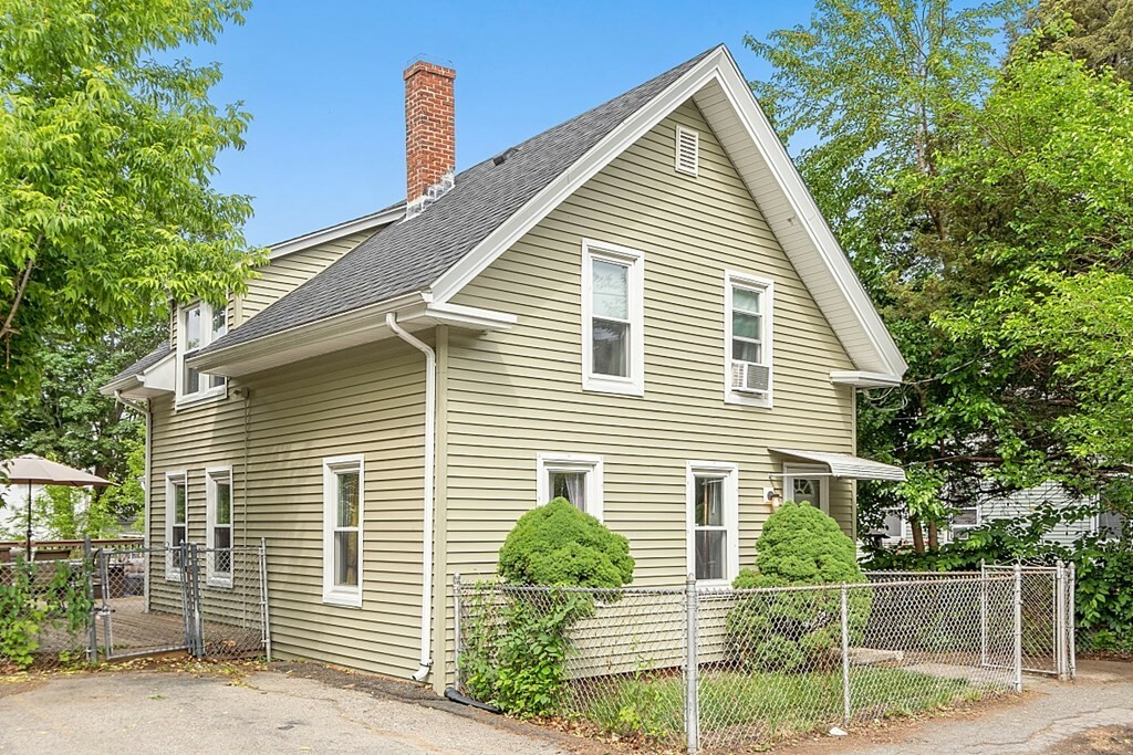 Property Photo:  86 Cedar St  MA 01830 