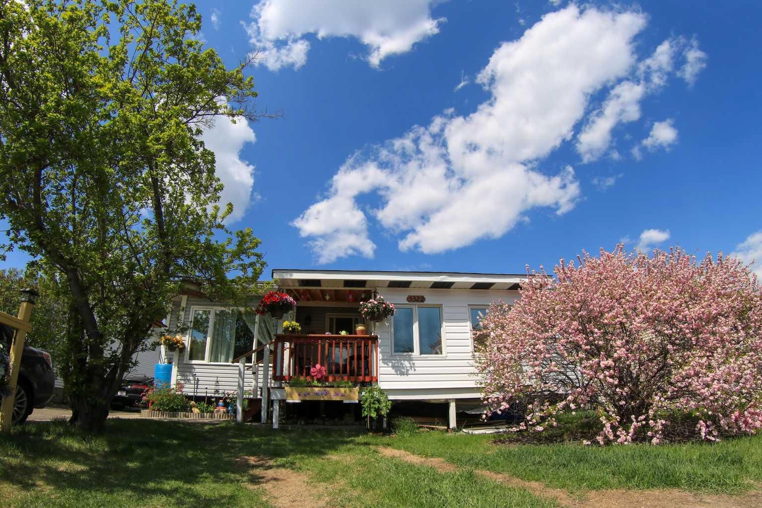 Property Photo: 5322 43 Street AB T9M 2A3