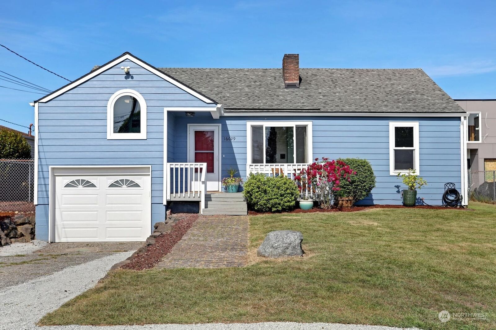 Property Photo: 16029 11th Avenue SW WA 98166