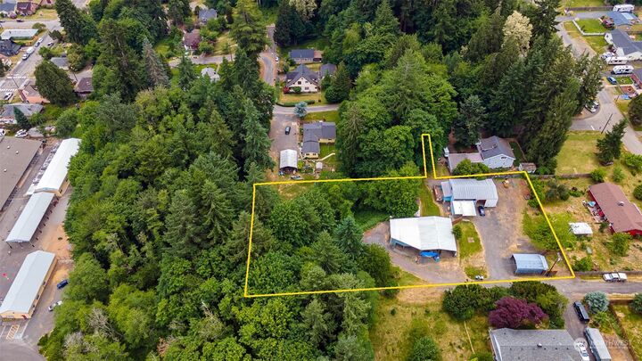 Property Photo:  501 NW Fir Avenue  WA 98596 