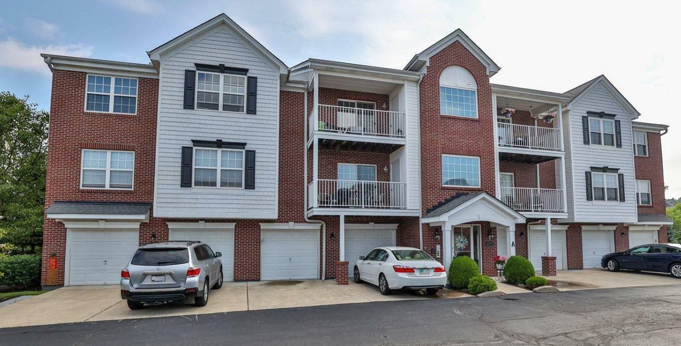 6999 Summit Lake Drive  Green Twp OH 45247 photo