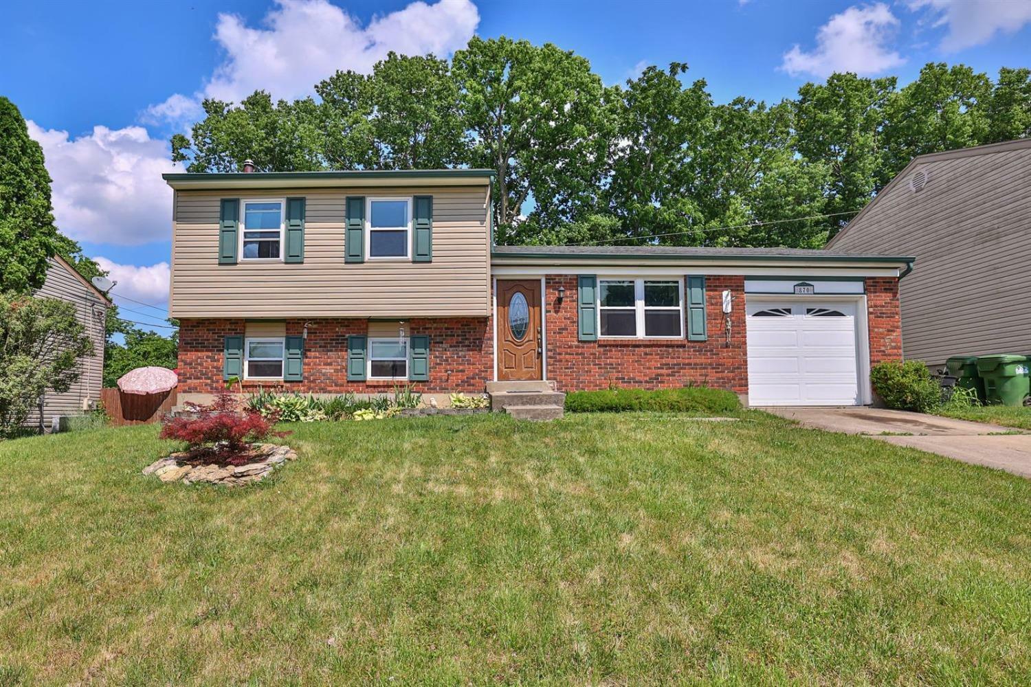 Property Photo:  870 Suncreek Ct  OH 45238 