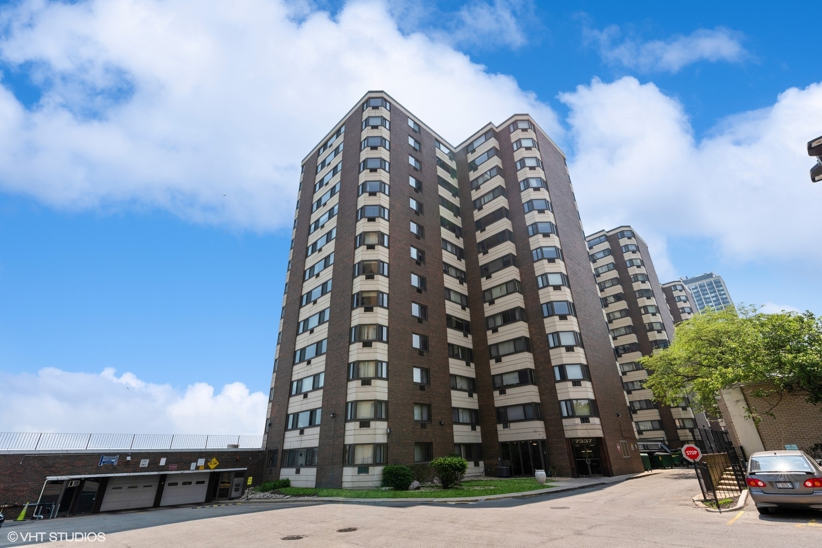 Property Photo:  7337 S South Shore Drive 417  IL 60649 